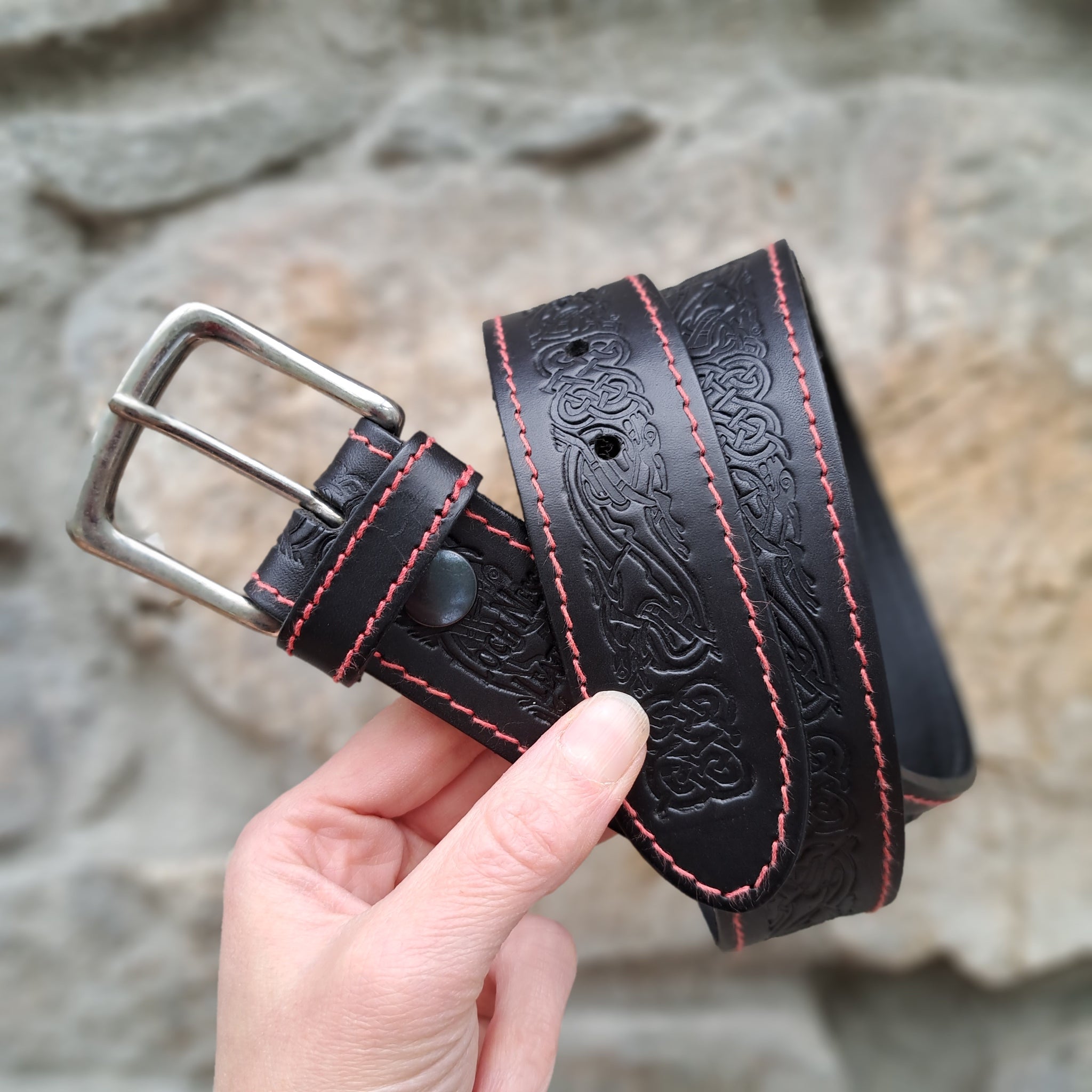 Dragon Black Wide with Red Stitching – Loch Ness Leather display picture 3
